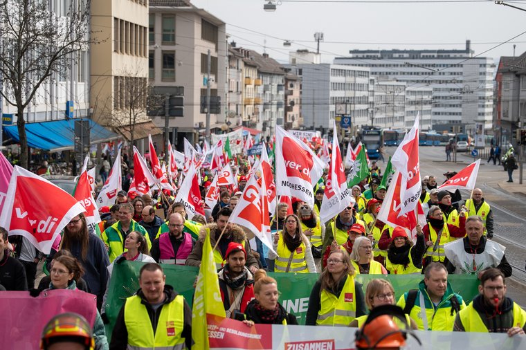 Demozug in Kasseler Innenstadt