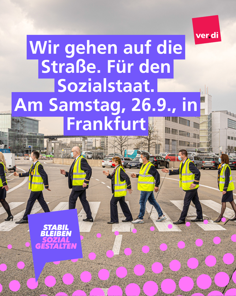 Leute laufen über einen Zebrastreifen. Aufruf für 26.9.