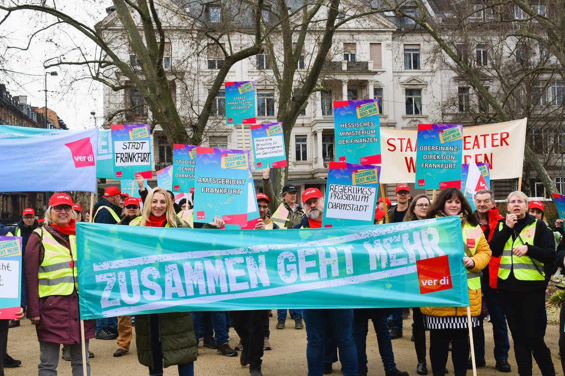 Demo Transparente von vielen Dienststellen