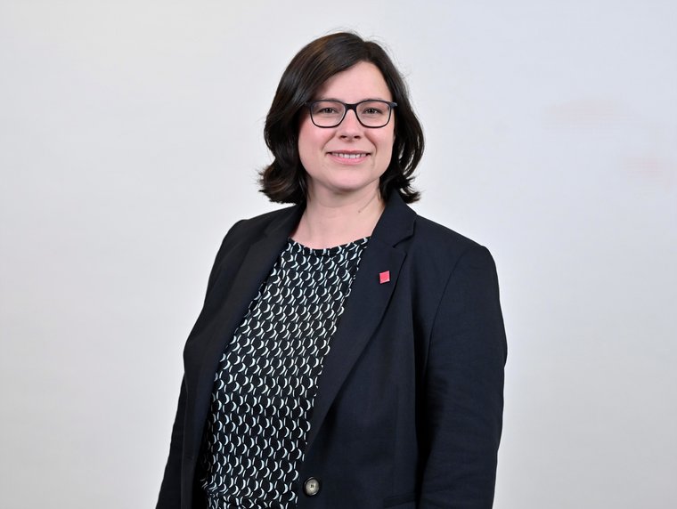 Portraitfoto Rosa Schwenger, amerikanisch